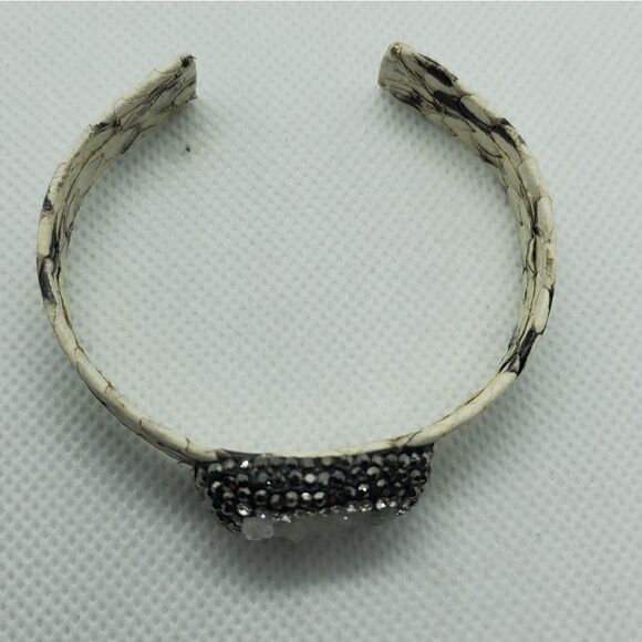 Unique White & Gray Bracelet & Ring Set